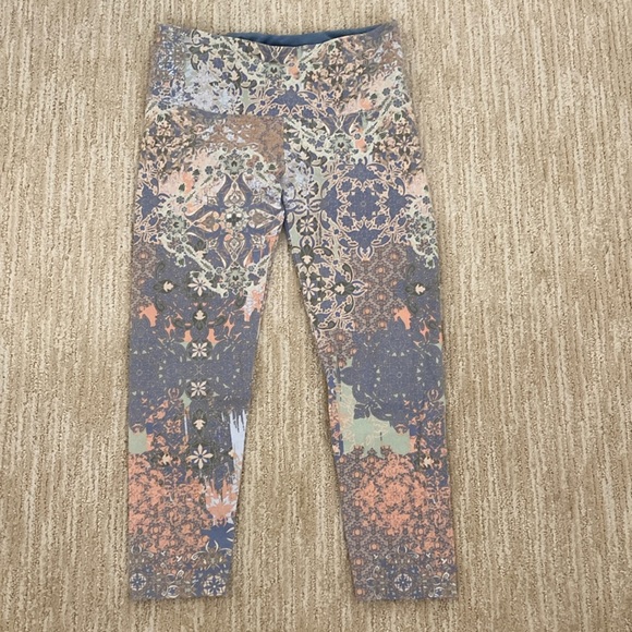 Slim-sation size Small leggings. - Picture 1 of 6